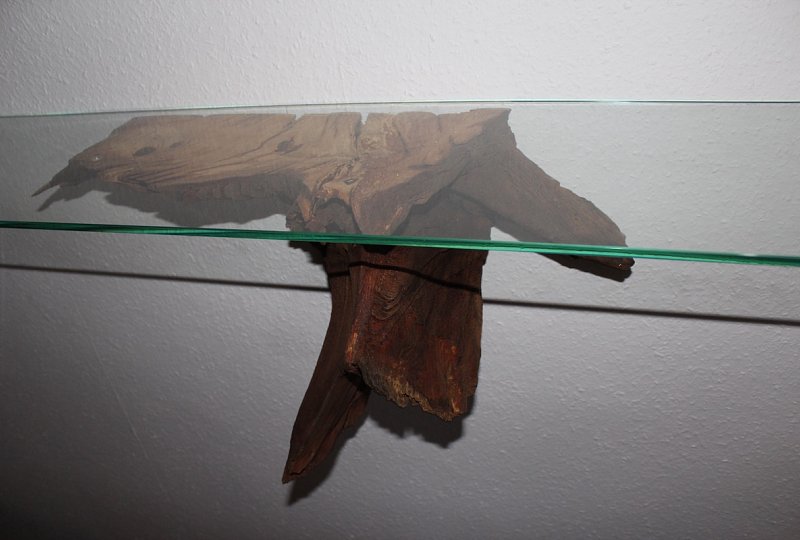 Konsolenpaar mit Glasboden