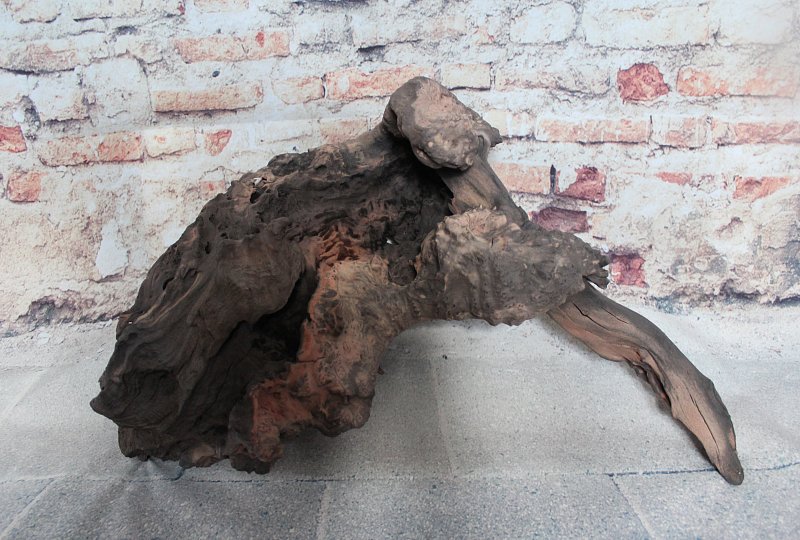 Skulptur aus Olivenholz